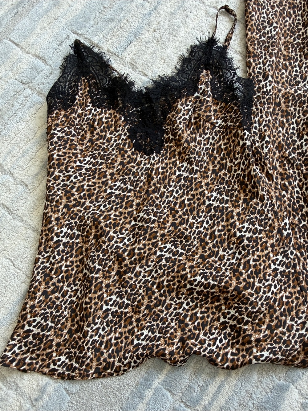 Gold Hawk 100% silk Leopard Satin Cami & Wide-Leg Set - Brown Black - Picture 3 of 8